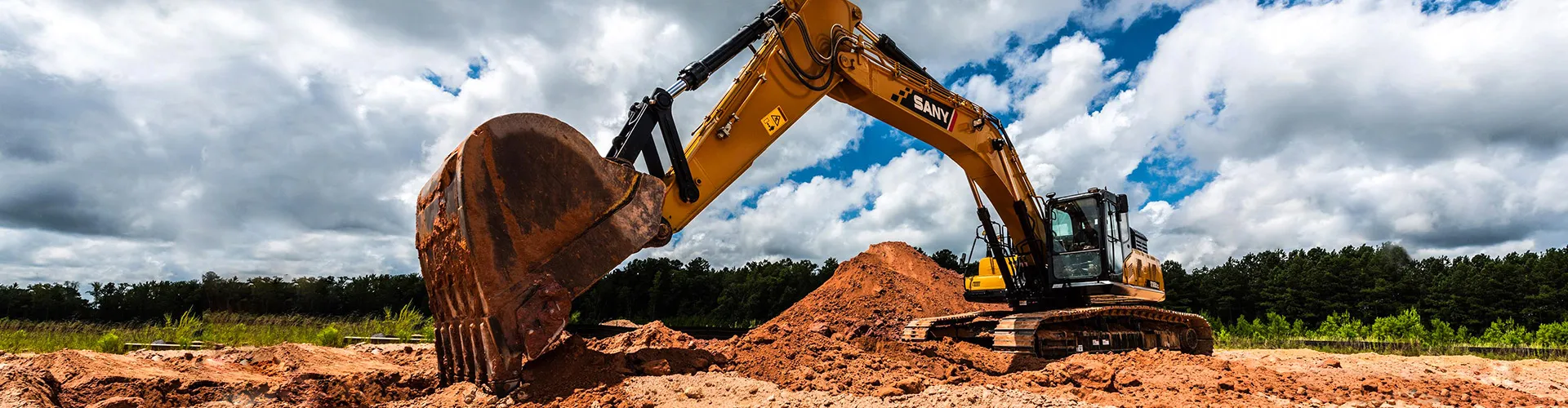 Heavy excavator equipment for rent on construction jobsite